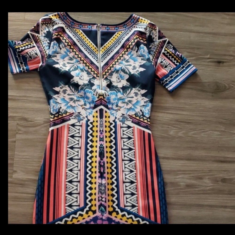 Jealous Tomato Dress.like new . Size med